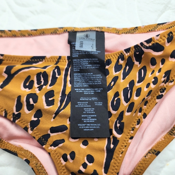 Volcom Girls bikini. "Running Wild", Animal print 2 piece, Size 7 - Picture 3 of 9